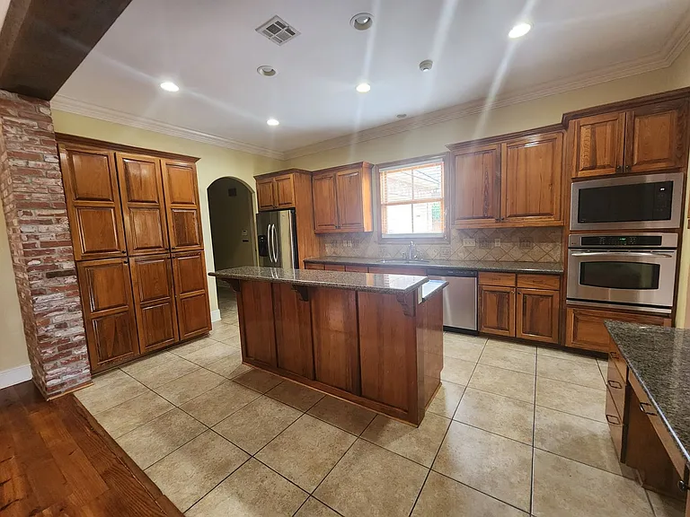 5989 Stonegate Dr — Photo 12