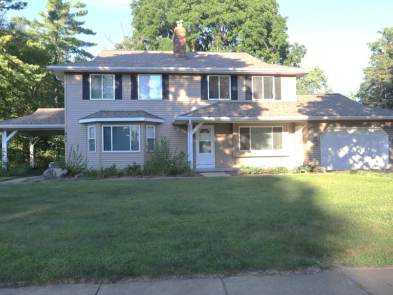 208 Manchester Dr #208 — Photo 1