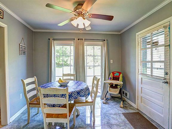 4th image of 204 Ellisville Dr