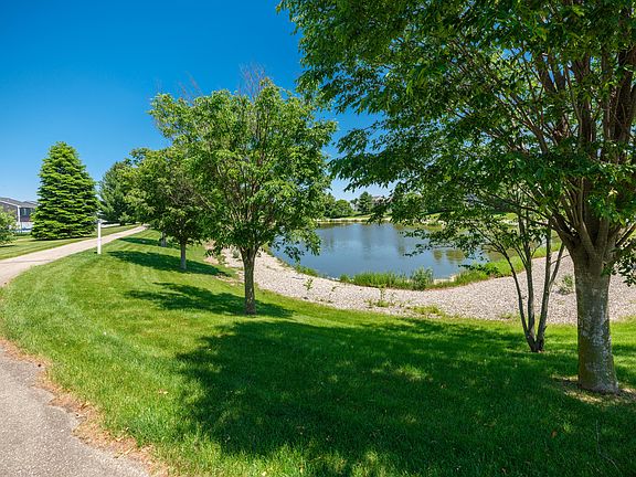 4th image of 1108 Gardner Pond Ln