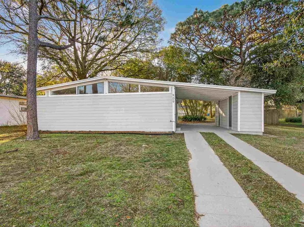 909 Twinbrook Ave, Pensacola, FL 32505