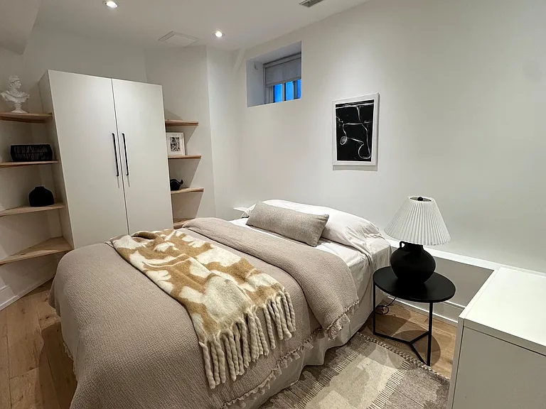 10 Wilfrid Ave #LOWER — Photo 15