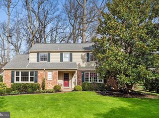 229 E Beechtree Ln, Wayne, PA 19087