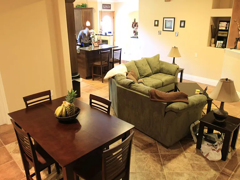 2355 Castlegate Ln — Photo 8