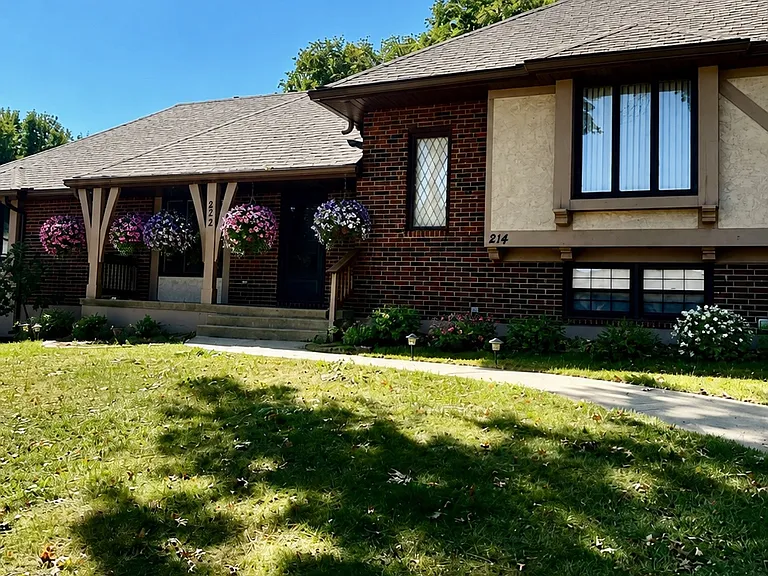 212 NW Highland Ln #212 — Photo 13