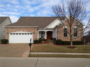 305 Seahawk Dr, Lake Saint Louis, MO 63367