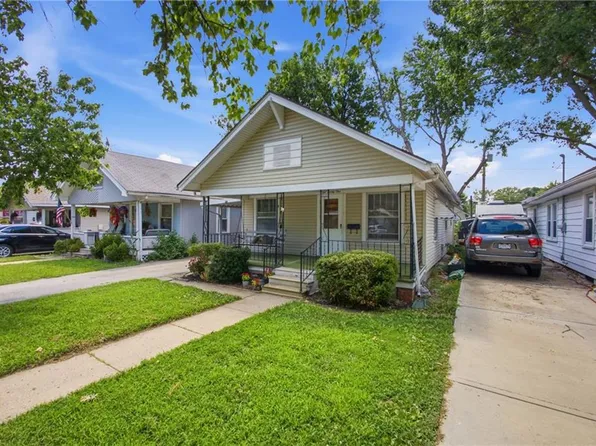 1021 E 23rd Ave, Kansas City, MO 64116