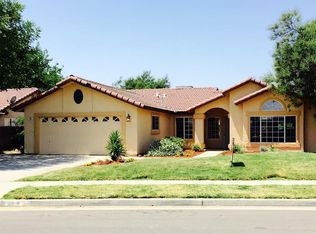 405 Riviera Dr, Lemoore, CA 93245