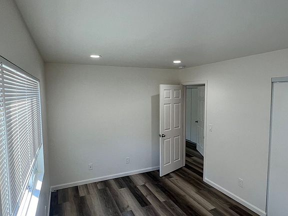 2nd image of 1895 San Vincente Dr APT 2