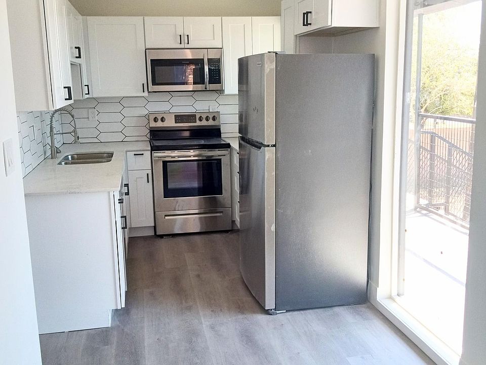 1st image of 2923 N 38th St