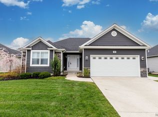 92 Country Club Ct, Grand Island, NY 14072