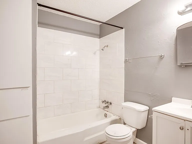 2215 Mission Hill Dr #104 — Photo 16