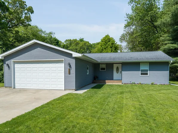 750 Best St, Vicksburg, MI 49097