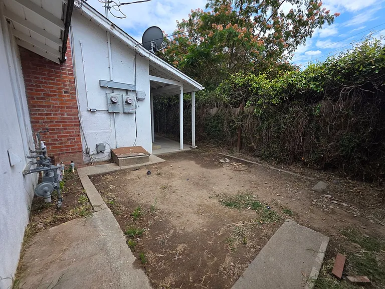Bowen/Phelps Duplex — Photo 27