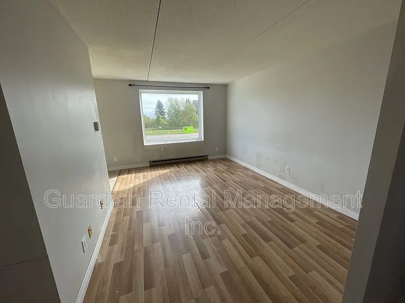 1 bed, 1.0 bath, $1,700 — Photo 2