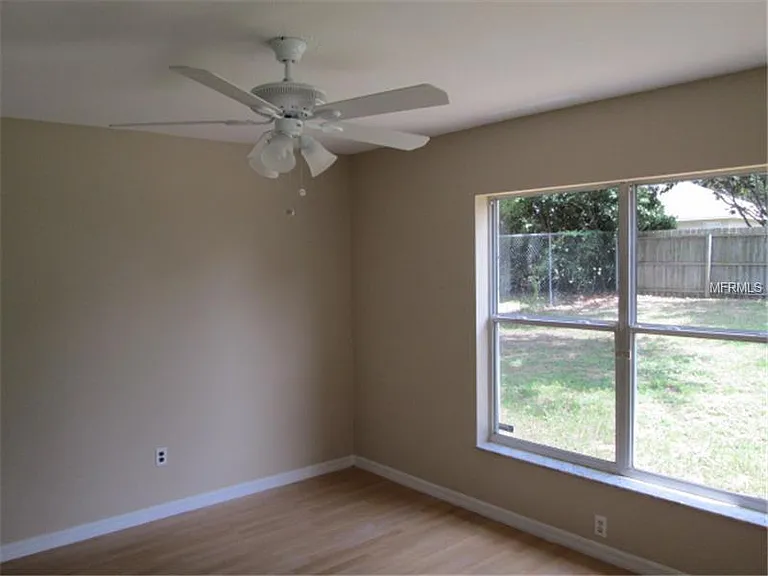 113 W Minneola St — Photo 2