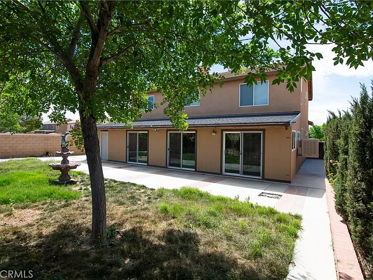 619 W Avenue H13 — Photo 50