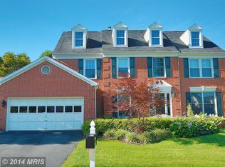 1401 Rainbow Ct, Herndon, VA 20170