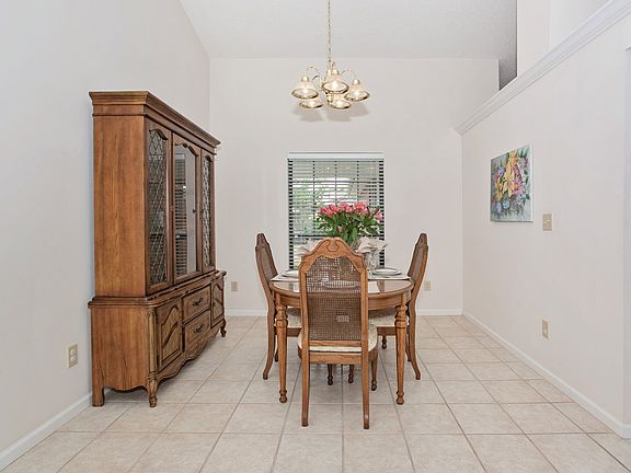 3rd image of 4333 Amberbrook Court