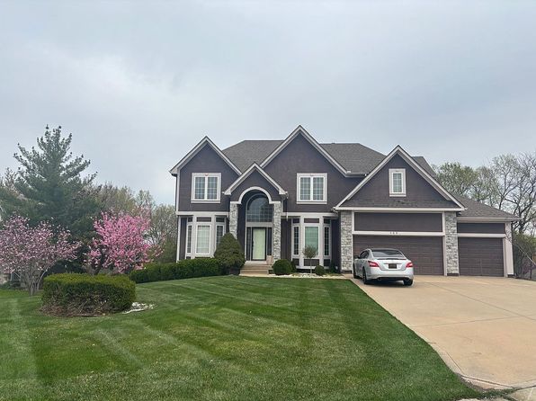 709 SW Derby Dr