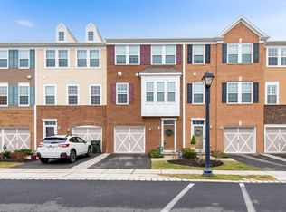 126 Halliard Dr, Eatontown, NJ 07724