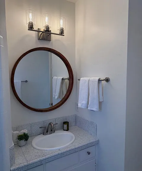 primary ensuite bathroom