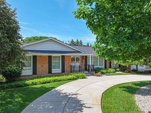 2nd image of 5466 Coral Ridge Dr