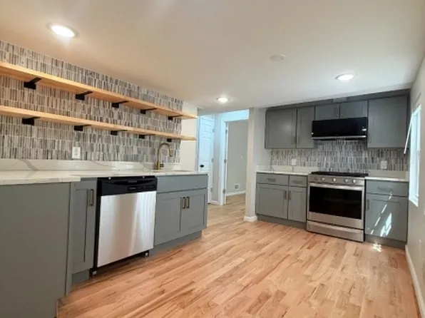 392 S 9th Street, Newark City, NJ 07103