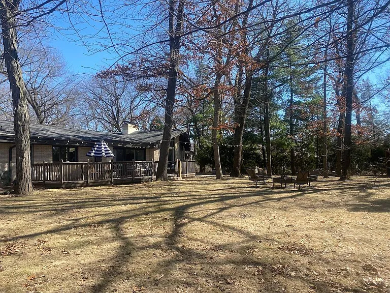 Elder Ln — Photo 33