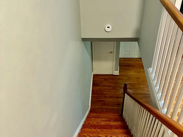 3451 Ainslie St — Photo 33
