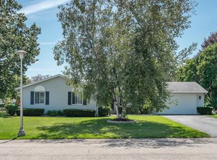 413 Eilbes Ave, Beaver Dam, WI 53916