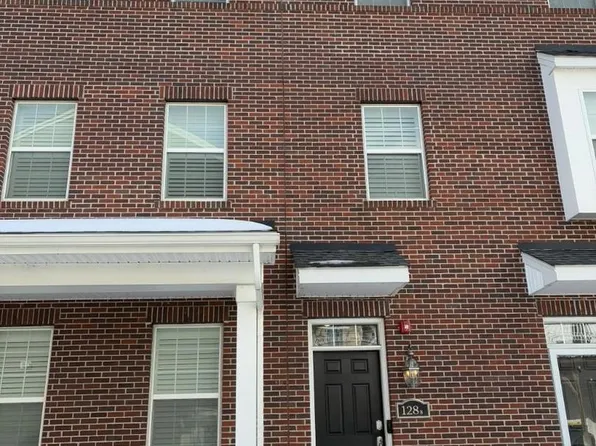 128 Fleet Ct, Bensalem, PA 19020