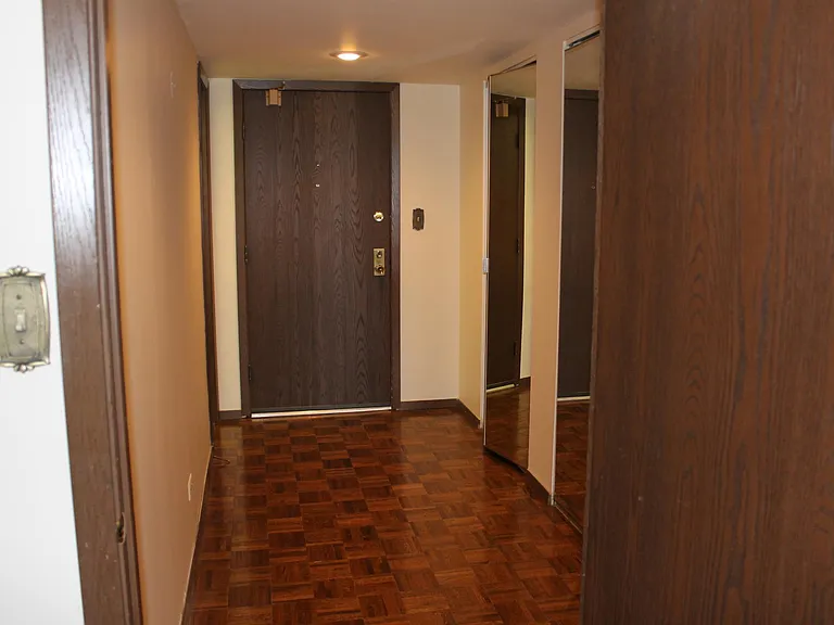 475 Plum Creek Dr #506 — Photo 9