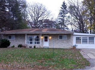 9609 271st Ave, Trevor, WI 53179