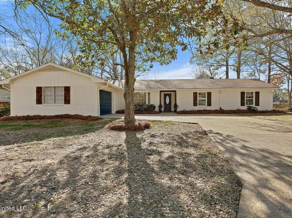 1003 Laurelwood Dr, Clinton, MS 39056