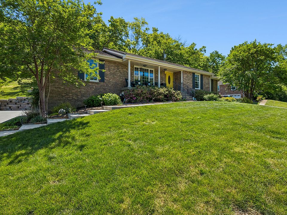 1st image of 808 Rodney Dr