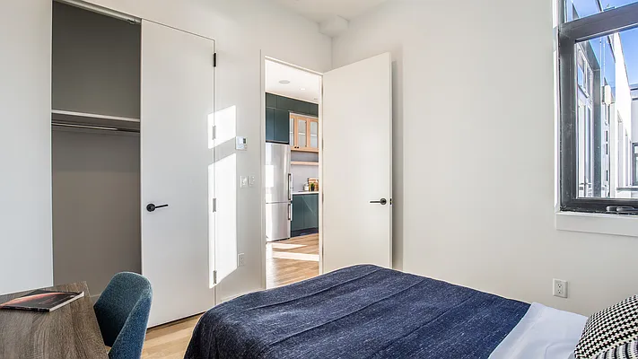 Rented by Nooklyn NYC LLC | media 52