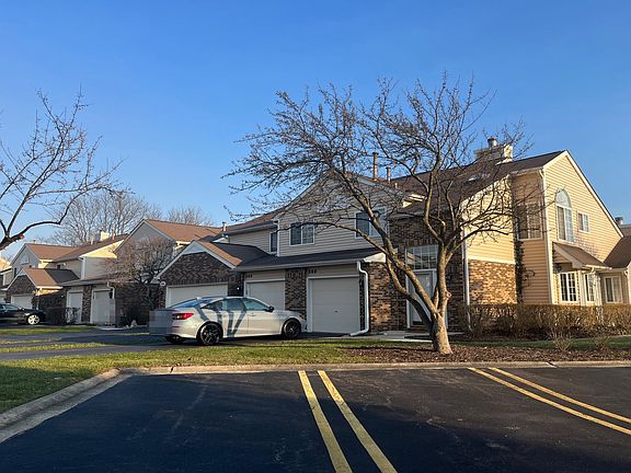 2nd image of 558 Canterbury Dr
