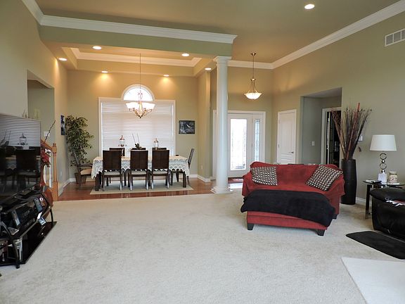 5th image of 10221 Twin Ponds Dr