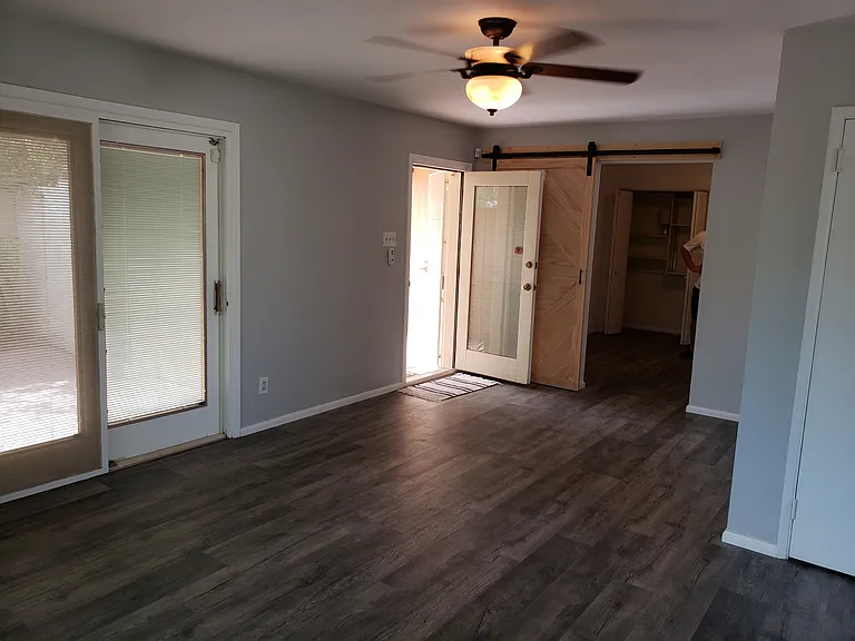 1825 E Randall Dr — Photo 3
