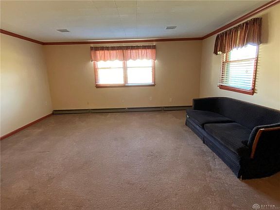 3rd image of 146 Hartshorn Dr