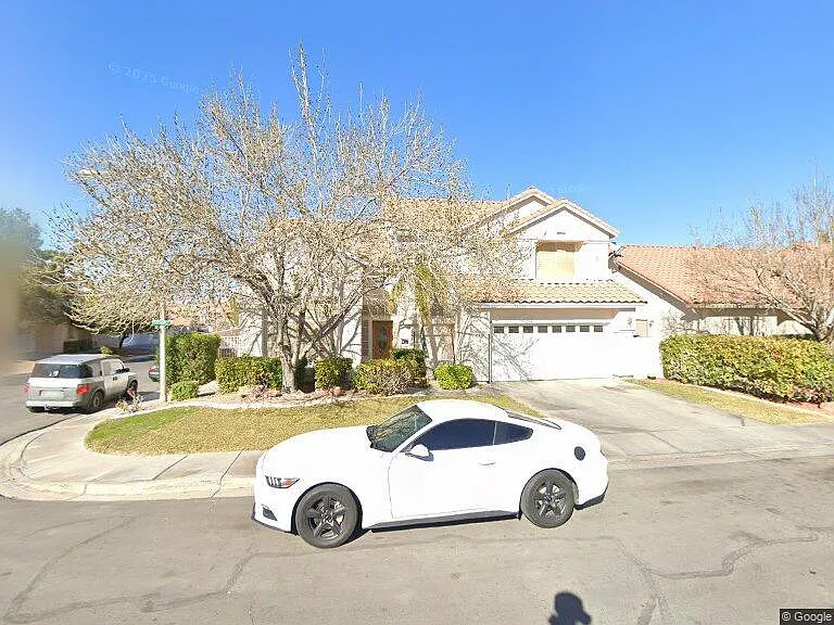 2914 Portada Ave — Photo 1