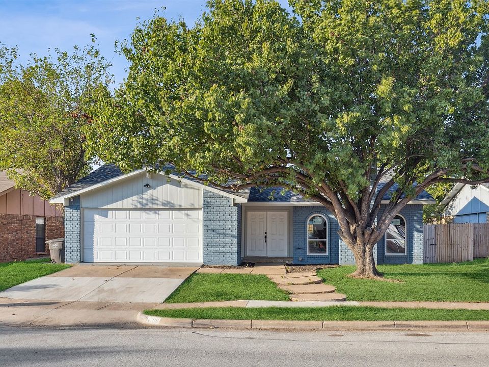 1st image of 4109 Longstraw Dr