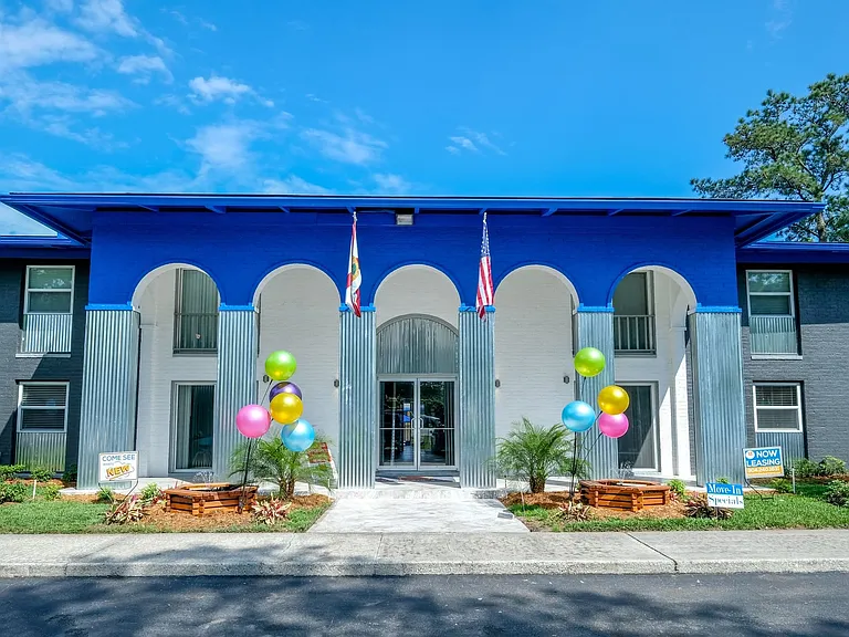 Mandarin Bay Apartments