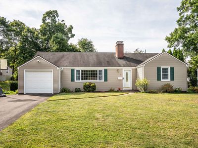 91 Centerwood Road, Newington, CT, 06111