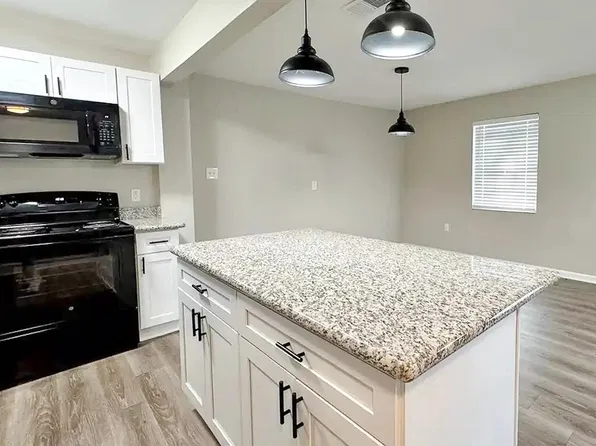 330 Ingleside Drive