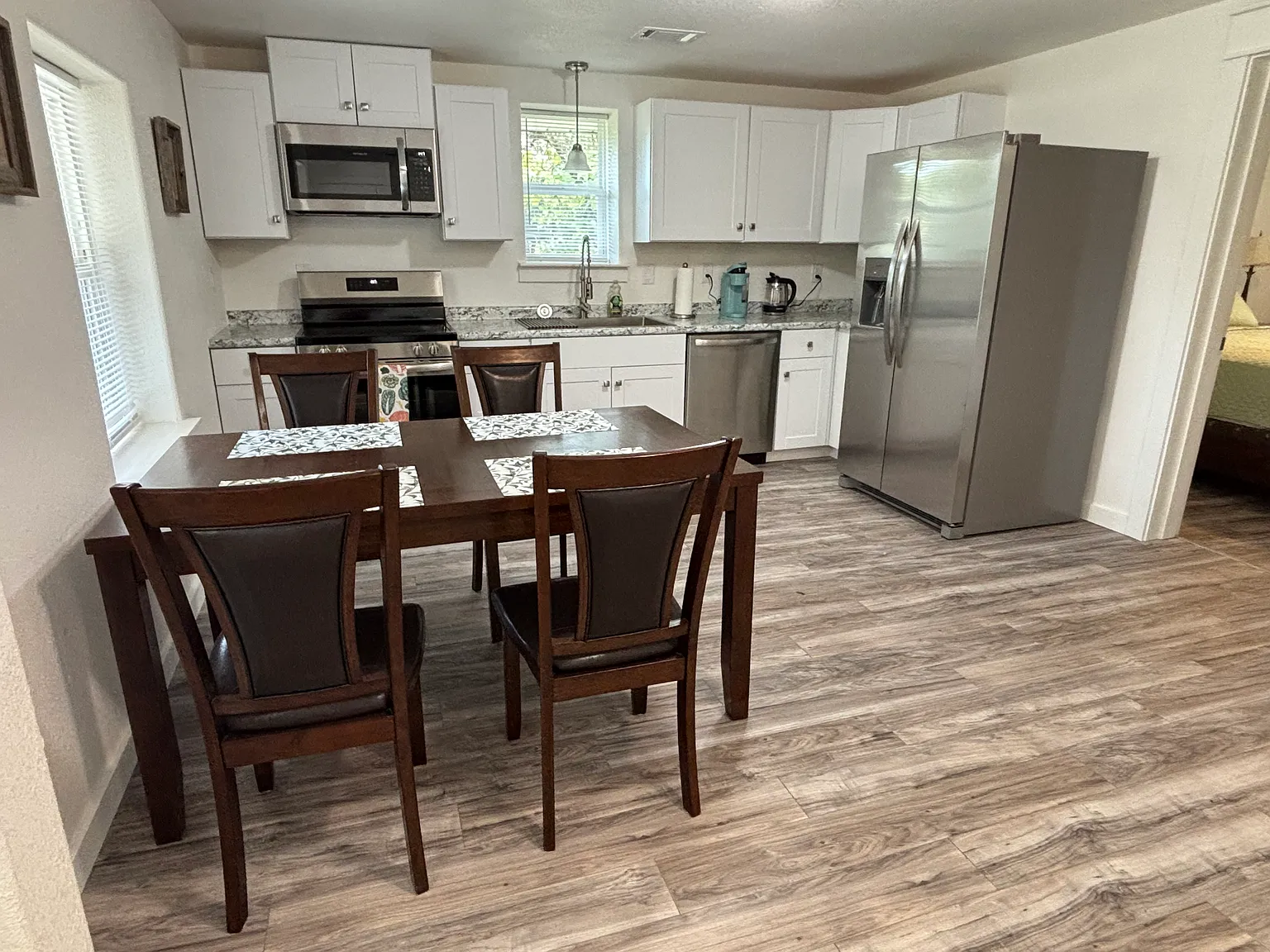 13982 Meacham Rd — Photo 2