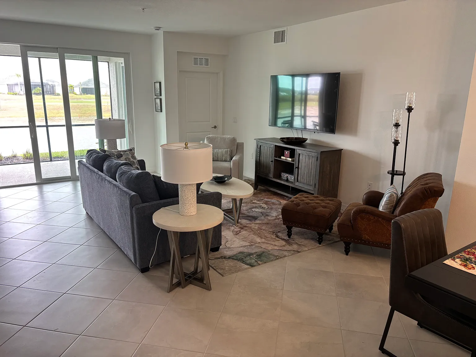 3 bed, 1741 sqft, $5,000 — Photo 4