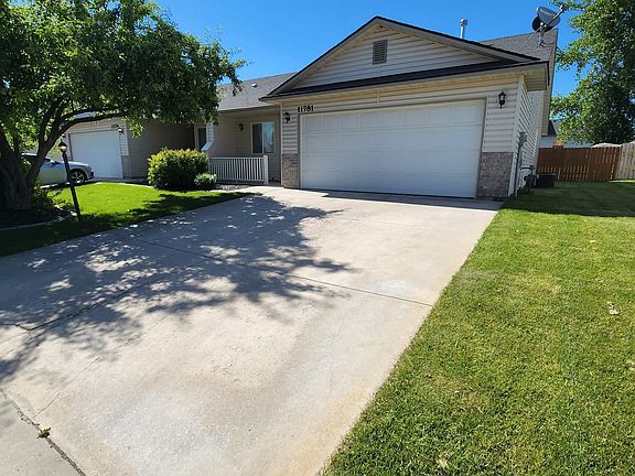 3rd image of 11781 W Blueberry Ave