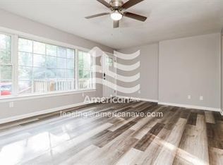 270 W Vine St, Radcliff, KY 40160